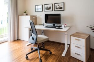Bürotisch-Passende-Möbel